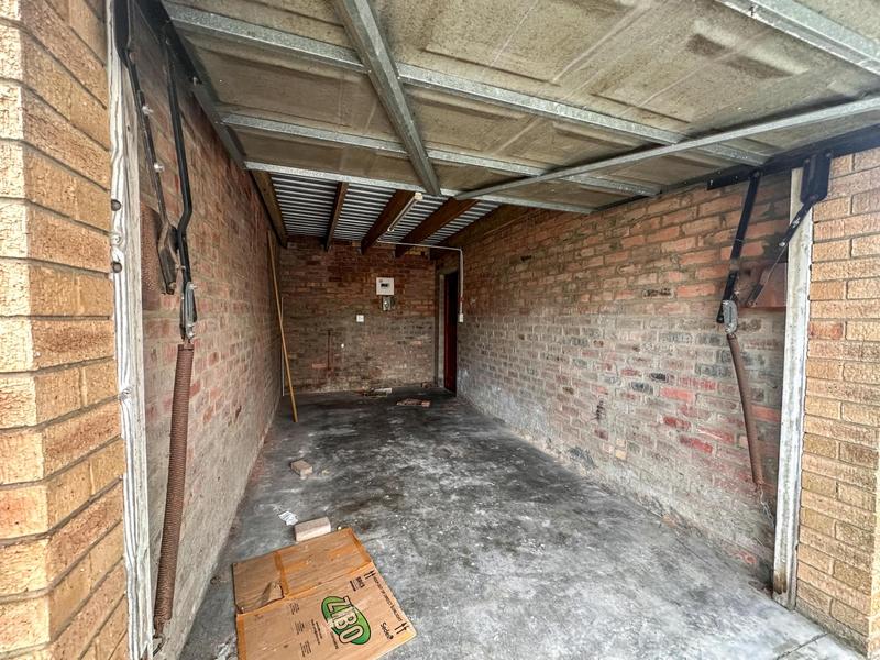 2 Bedroom Property for Sale in Protea Heights Western Cape